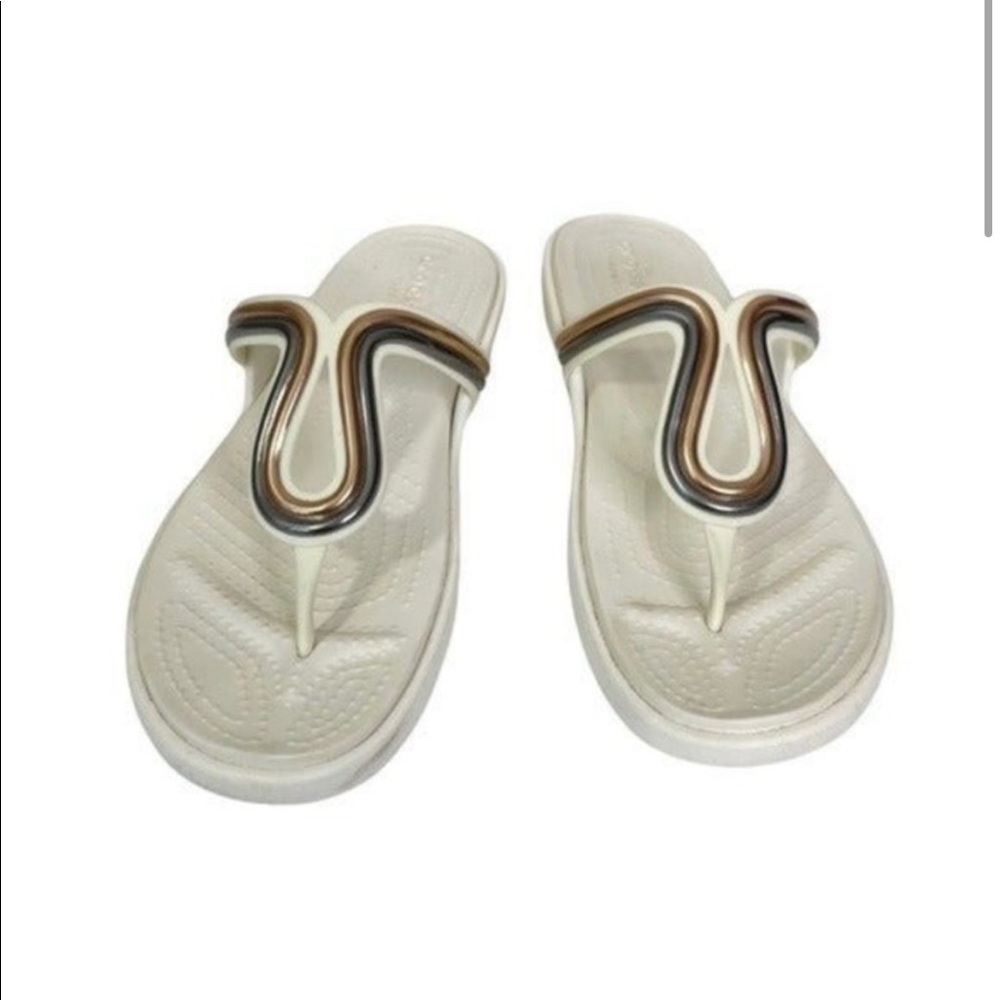 Crocs Sanrah Metallic Flip Flops Sandals Womens Size 8